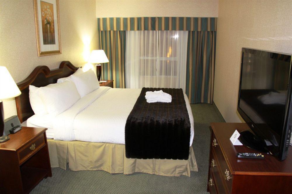 Sawridge Inn And Conference Centre Edmonton South Rom bilde