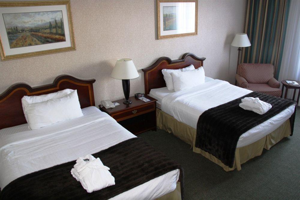 Sawridge Inn And Conference Centre Edmonton South Rom bilde